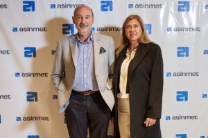 ASINMET001 2048x1365